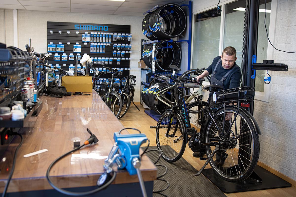 Werkplaats door Shimano ingericht 